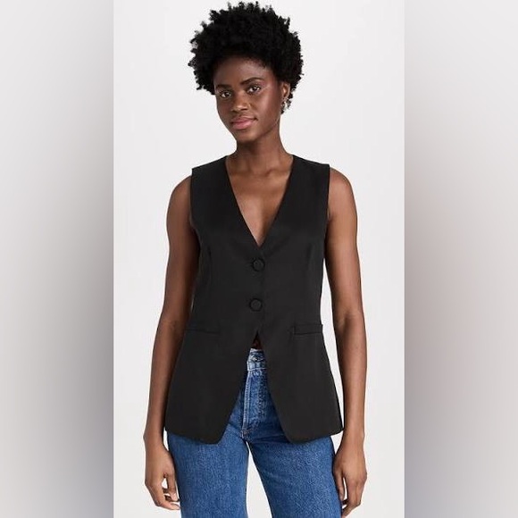 Reformation Casey Vest - Picture 3 of 6